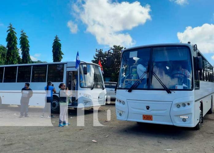 Nuevas unidades de autobuses para cooperativas en Managua