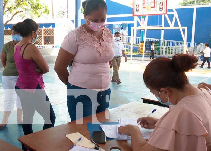 Proceso de matrículas en colegios de Nicaragua