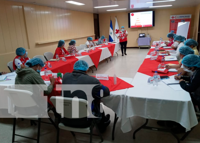 Cruz Roja capacita a 11 afiliados para mejorar servicio