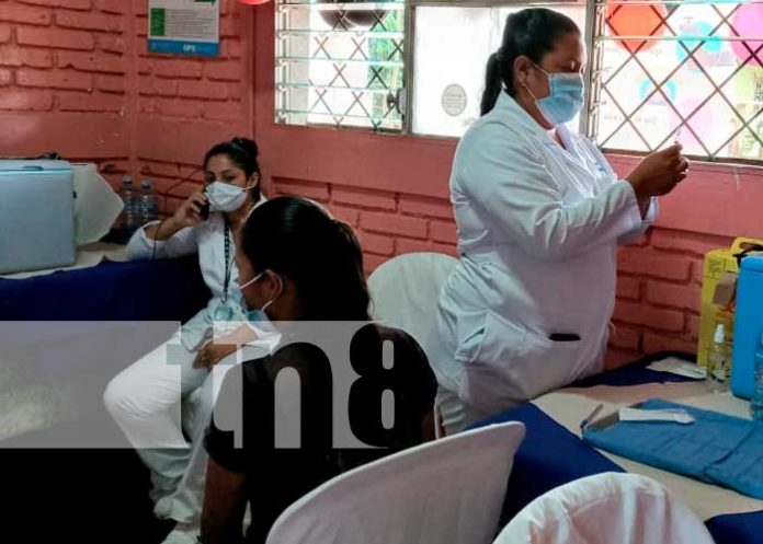 Embarazadas de San Pedro reciben vacuna contra la COVID-19