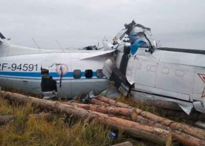 Accidente de avión deja al menos 16 muertos en el sur de Rusia