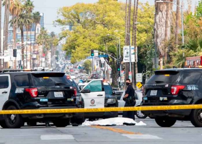Policía abatió a pistolero tras desatar balacer en Los Ángeles