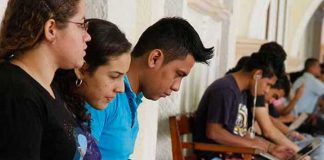 Conjunto de universitarios en Nicaragua
