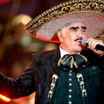 Cantante Vicente Fernández sufre muerte cerebral