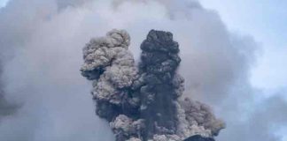 Alertan caída de ceniza del volcán Reventador de Ecuador