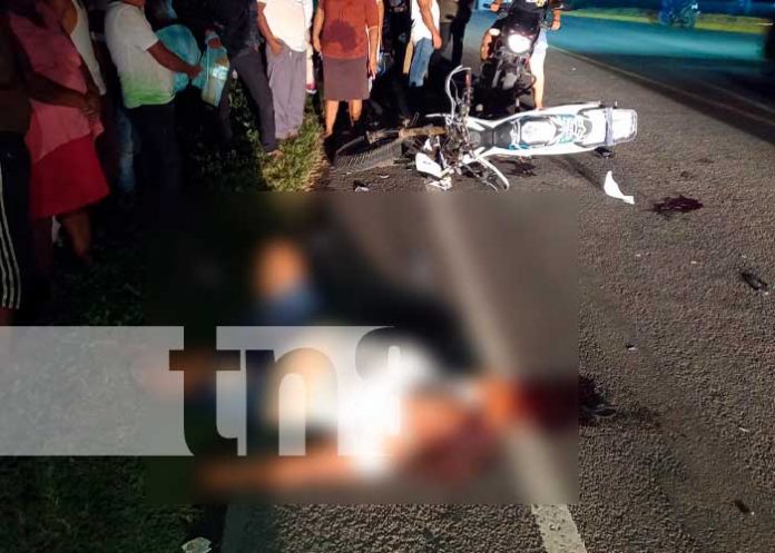 Motociclista arrolla a una mujer en Chinandega