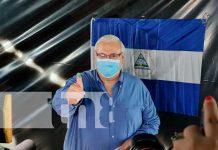 Adolfo Pastrán Analista Político ejerce su derecho al voto en Nicaragua