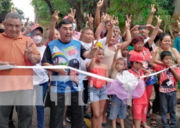 Familias del barrio Memorial Sandino, Managua estrenan calles nuevas