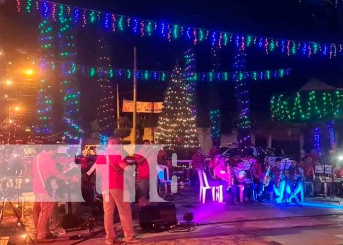 Inauguran ornamentación navideña en Jinotega