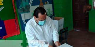 Alcalde de Tipitapa hace su voto