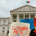 Portugués aporta ley de Eutanasia