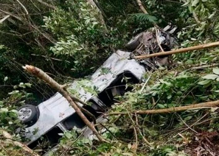 Mortal accidente de un autobús dejó al menos 10 muertos en Perú