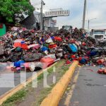 Destrozo que dejó el incendio en una bodega de plásticos en Rubenia, Managua