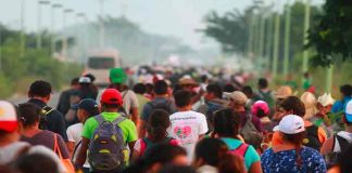 Caravana migrante avanza por el sur de Chiapas, México