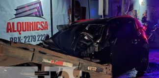 Fuerte accidente deja dos lesionados en carretera a Masaya