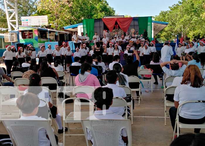 Coros estudiantiles de Managua para recibir las fiestas navideñas
