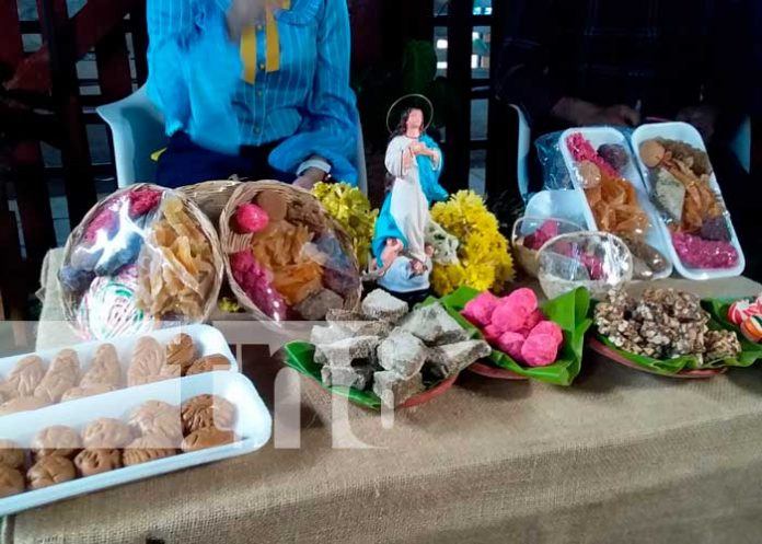 Conferencia sobre concurso de dulces en Nicaragua