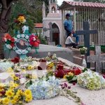 Familias de Estelí en el cementerio San Francisco de Asís