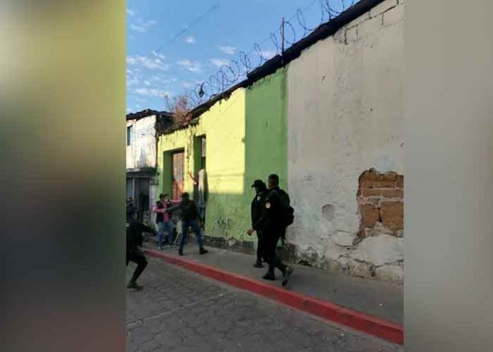 19 policías de Guatemala arrestados por vinculación con narcotráfico