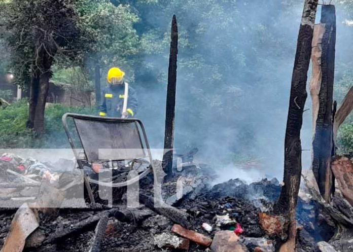 Voraz incendio en una humilde vivienda en Rivas