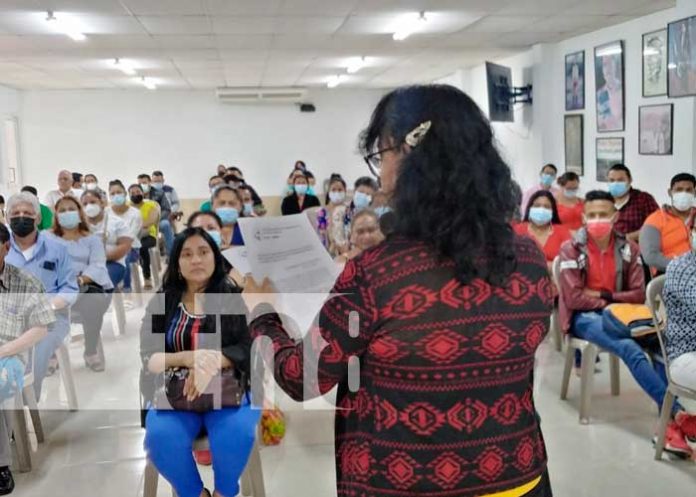 Maestros de Nicaragua se unen al repudio de la injerencia de la OEA contra el país