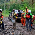 Dos muertos, 1 desaparecido y 13 rescatados tras crecida de agua en Panamá