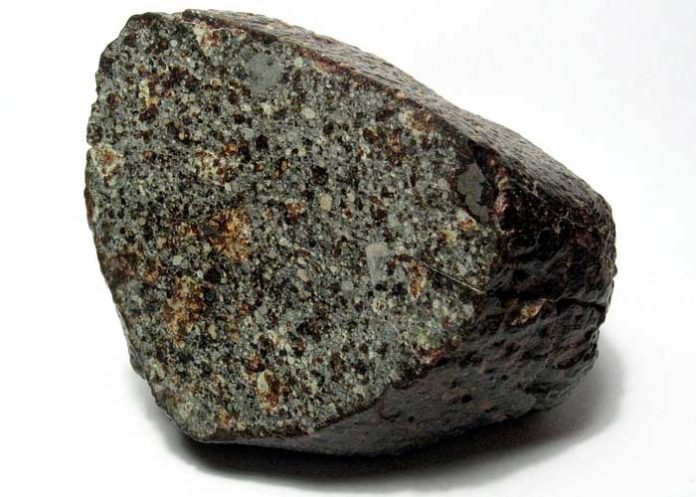 Cientificos en Rusia localizaron fagmento de meteorito