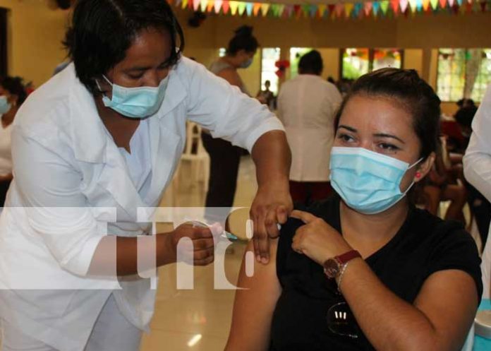 Efectiva vacunación contra el COVID-19 en municipios del Caribe Sur de Nicaragua