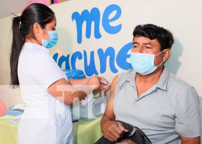 Aplicación de vacunas en Managua