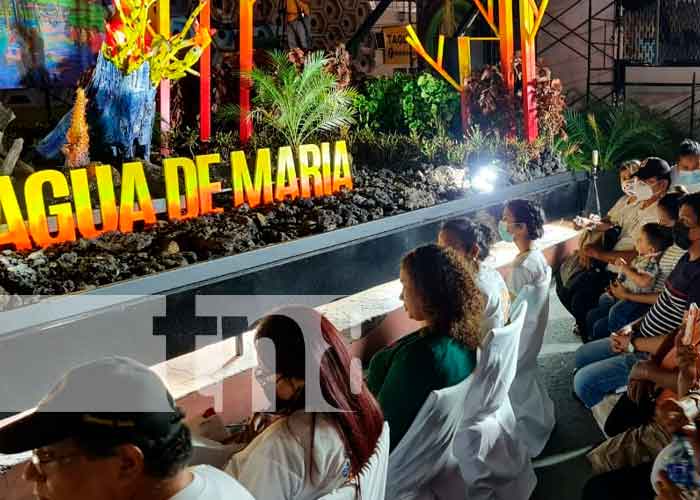 Altares marianos en Managua