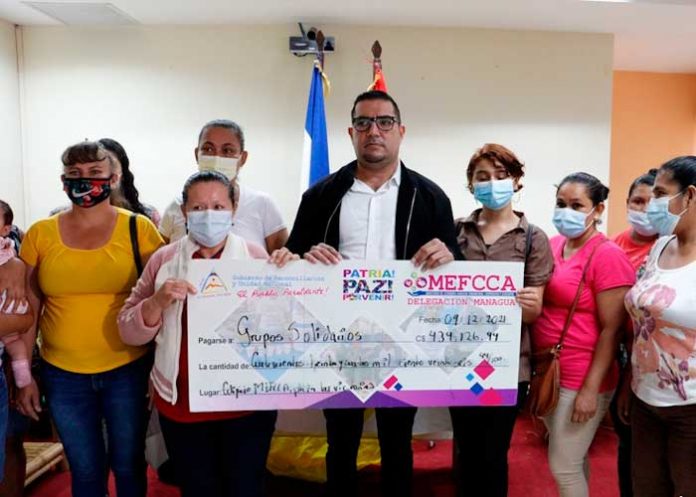 MEFCCA entrega desembolso de más de 400 mil córdobas en Managua