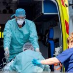 Reino Unido registra la primera muerte por variante Ómicron
