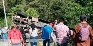 Lesionados tras volcarse bus en Matagalpa