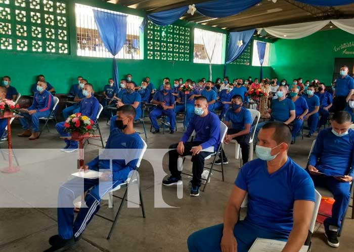 Reos se gradúan en educación primaria en Matagalpa/