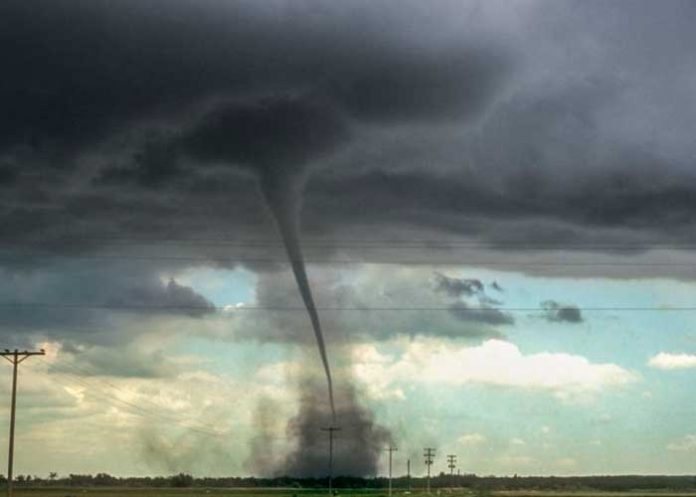 Un tornado en Kentucky (EE.UU.) deja al menos 50 muertos