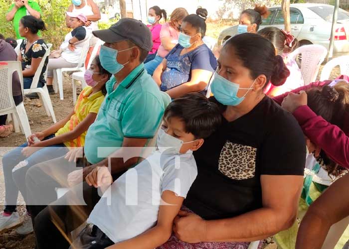 Alcaldía de Juigalpa entrega viviendas dignas a dos familias