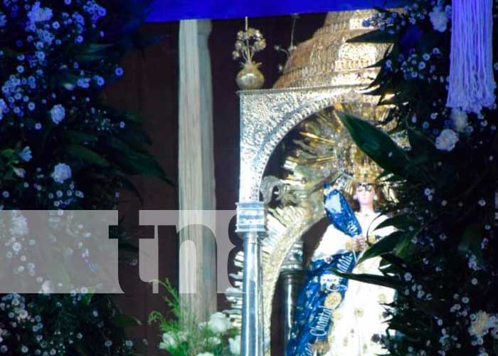 Realizan vigilia a la Virgen María en Chinandega