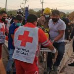 Migrantes con final trágico al volcarse tráiler en carretera Chiapas