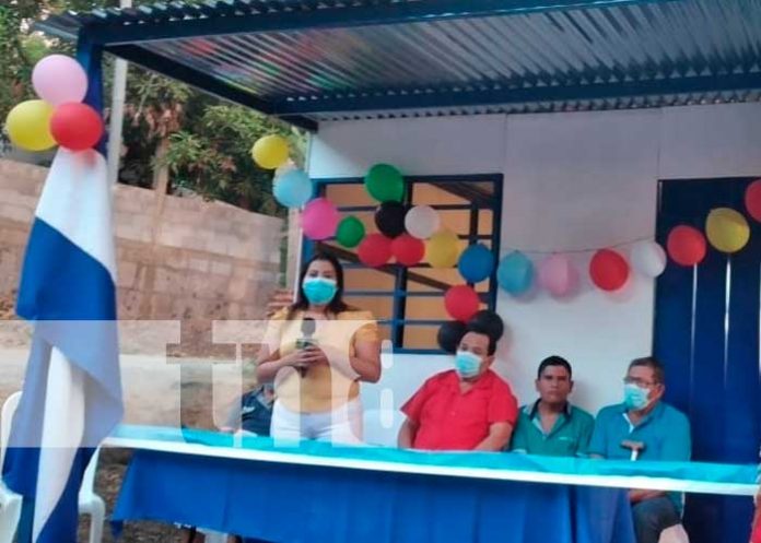 Familias de Tipitapa reciben casa nueva