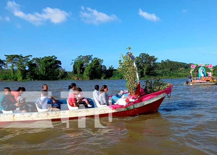 Celebran purísima acuática en las aguas del Lago Cocibolca en San Carlos
