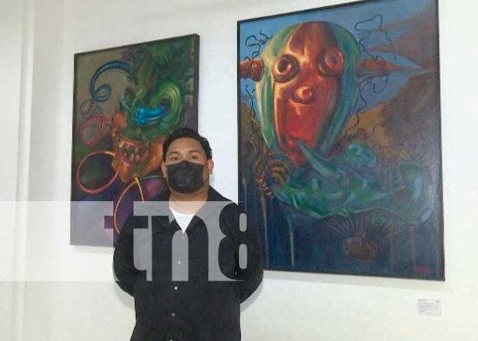 Exhibición de obras por parte de alumnos de artes plásticas en Nicaragua
