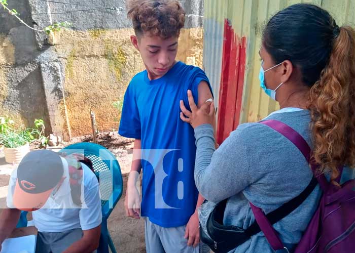 Jornada de vacunación casa a casa contra el COVID–19 en Nicaragua