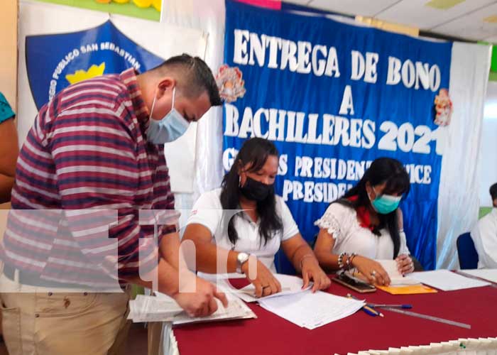 Bono para estudiantes de secundaria en Managua
