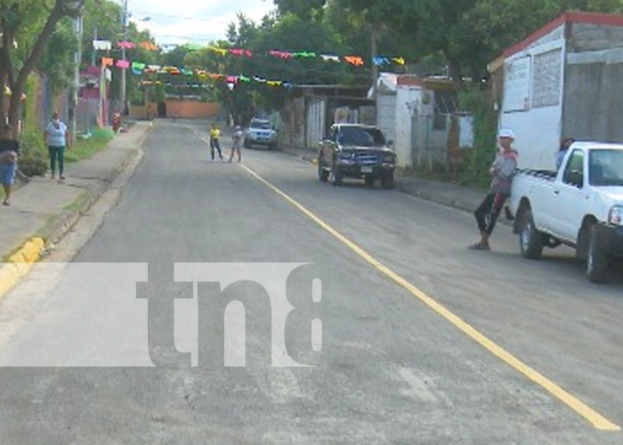 Calles nuevas en barrio de Managua /