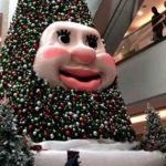 En Canadá está el árbol de Navidad más espeluznante del 2021