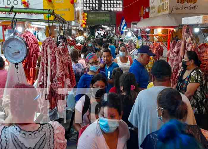 Mercados de Managua abarrotados por compras para cena de fin de año