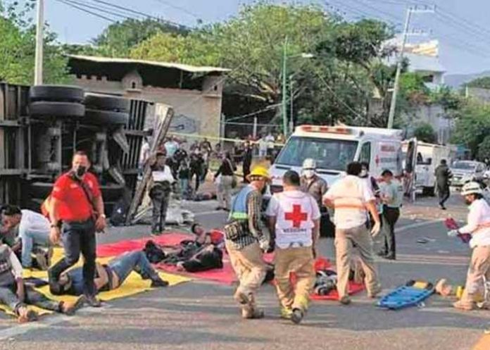 Confirma 95 migrantes guatemaltecos entre heridos en mortal accidente en México
