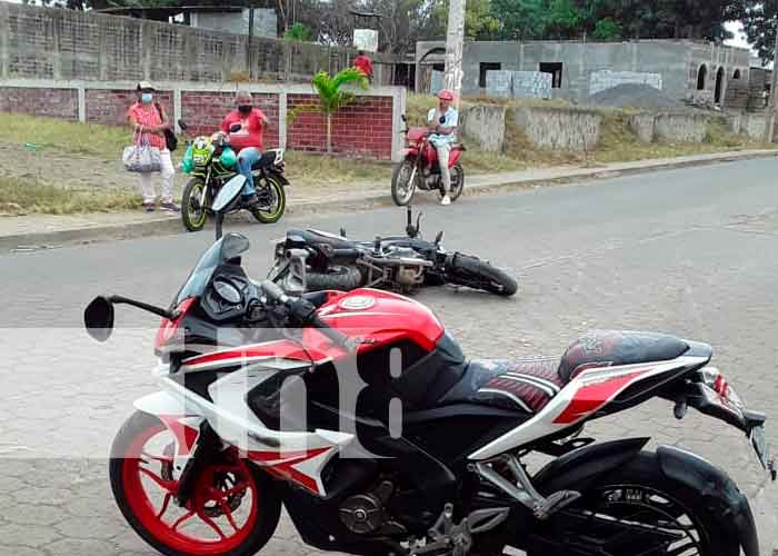 Choque entre dos motociclistas en Juigalpa, Chontales