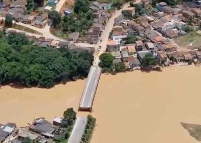 Se elevan a doce los muertos por las lluvias en Brasil