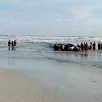 Diez muertos y decenas de desaparecidos tras naufragio de un barco en Malasia